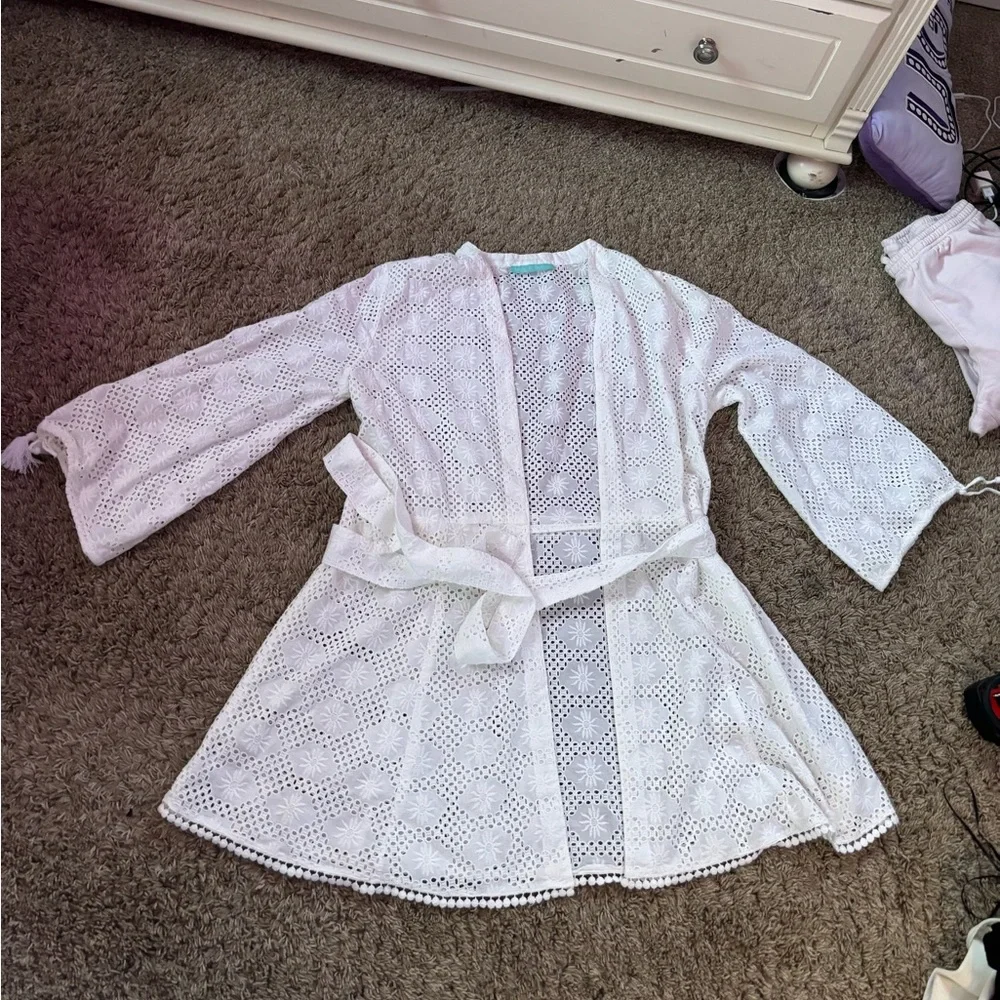 Cecily Broderie Anglaise Cotton Coverup - Picture 3 of 6